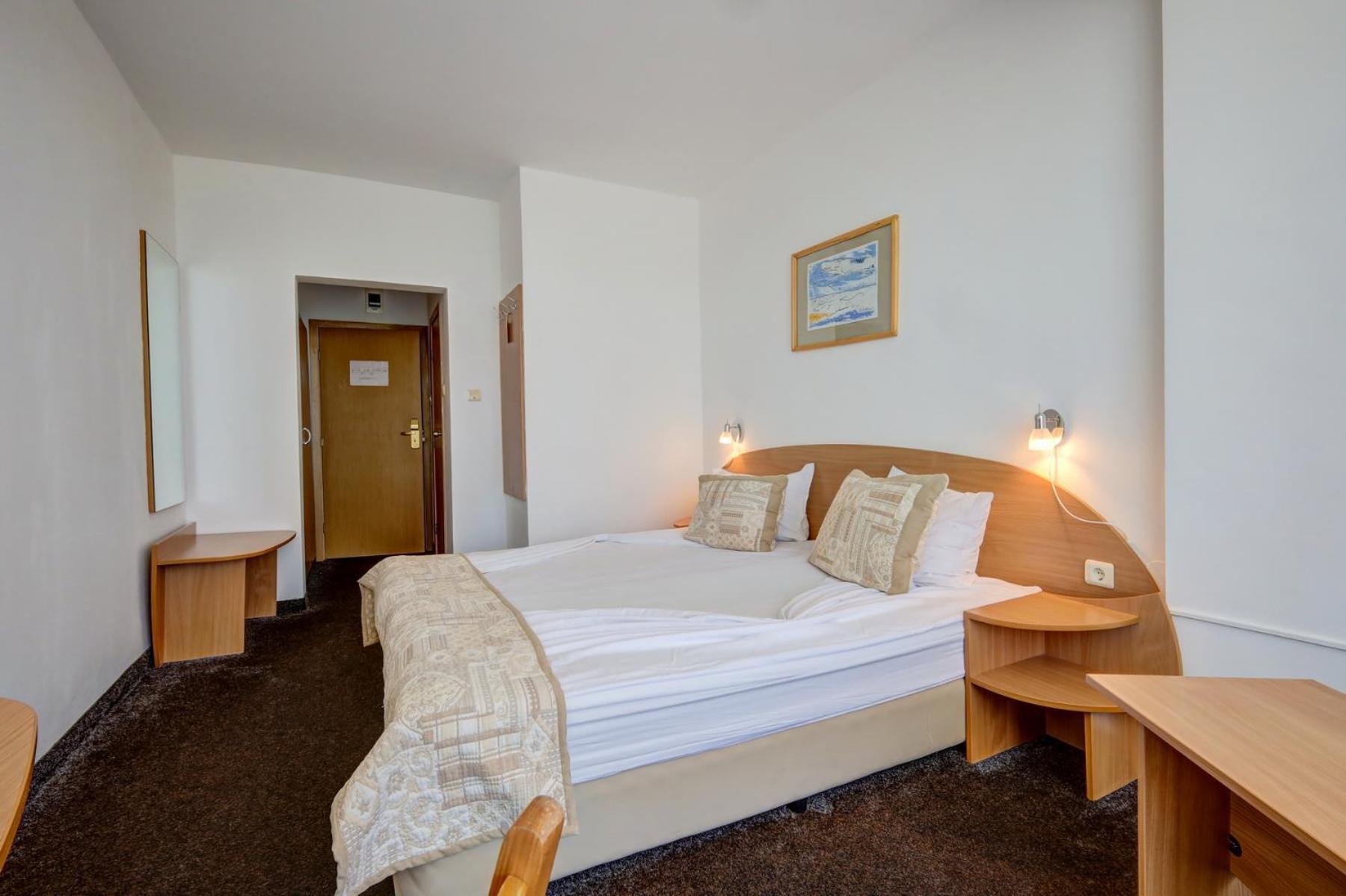 Kini Park Hotel All Inclusive & Free Parking غولدن ساندز المظهر الخارجي الصورة