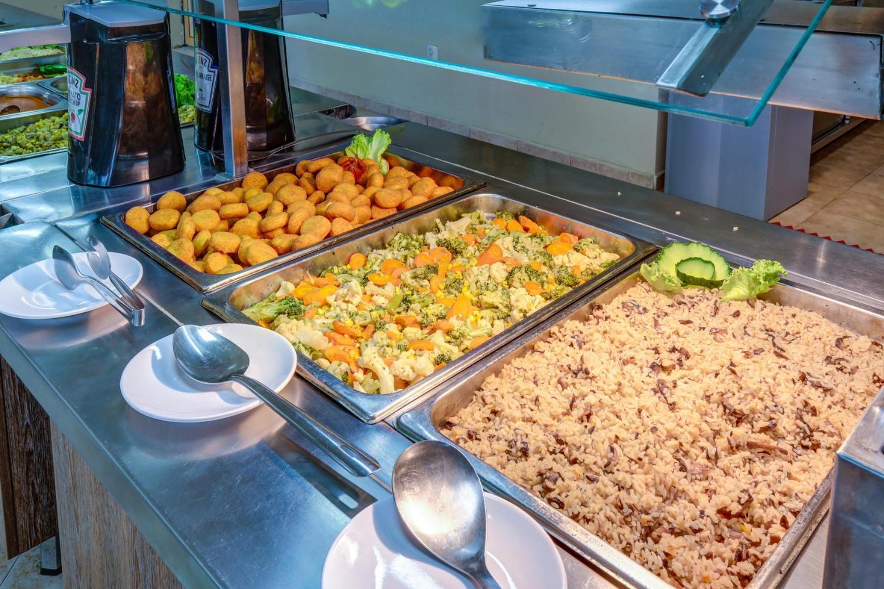 Kini Park Hotel All Inclusive & Free Parking غولدن ساندز المظهر الخارجي الصورة
