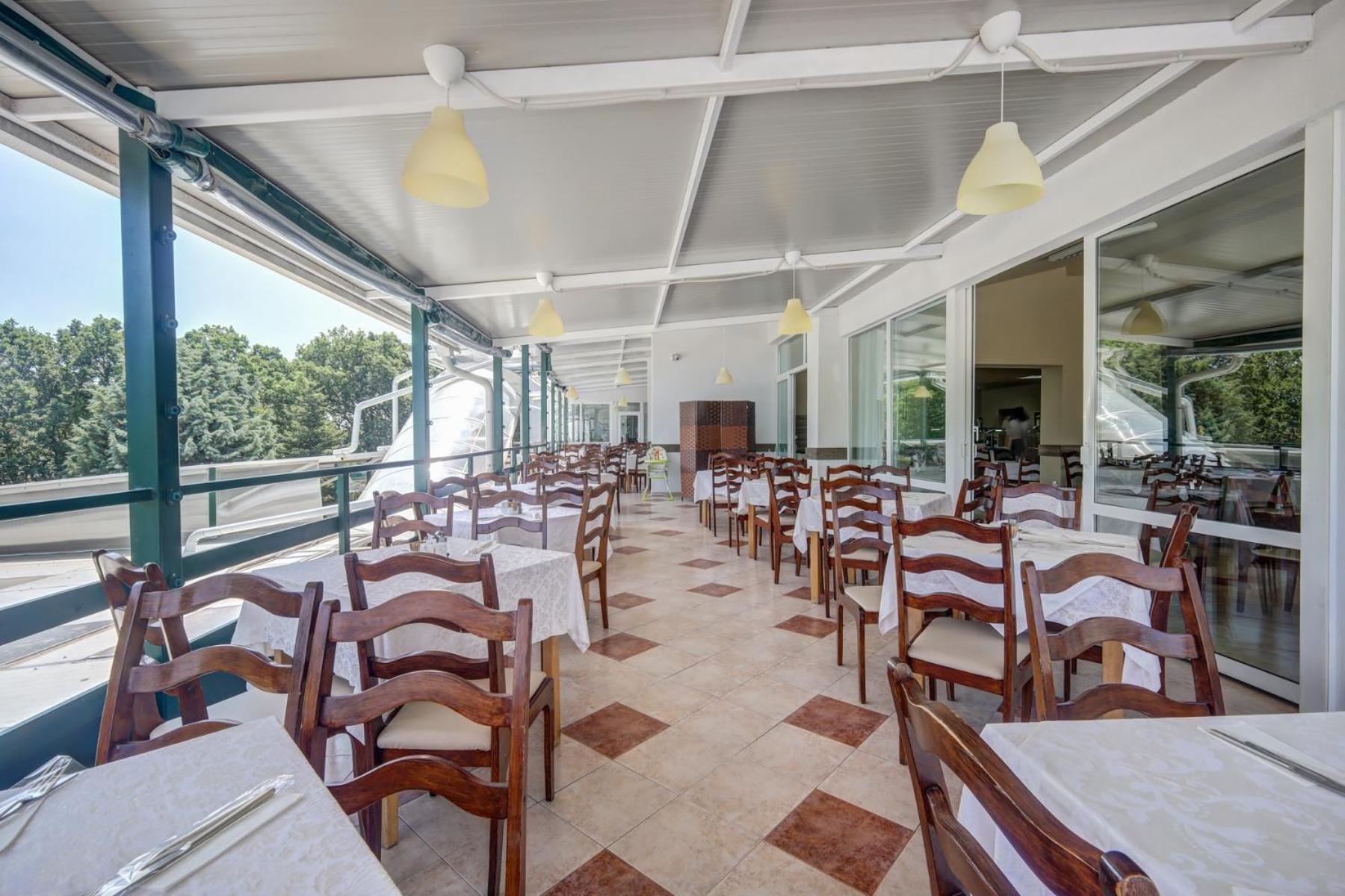 Kini Park Hotel All Inclusive & Free Parking غولدن ساندز المظهر الخارجي الصورة